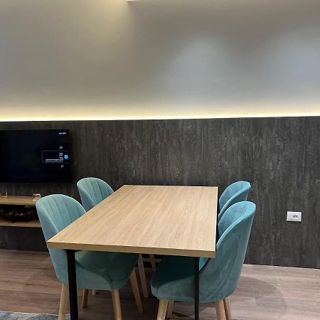 Erg Apartments Tirana Bagian luar foto