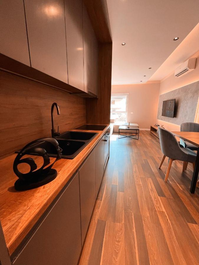Erg Apartments Tirana Bagian luar foto