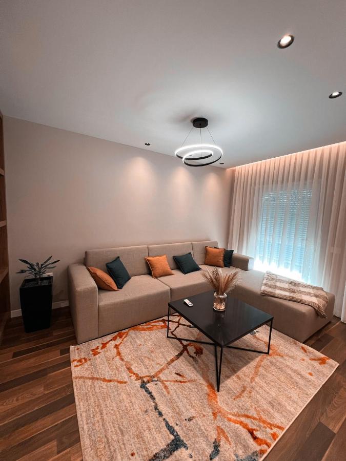 Erg Apartments Tirana Bagian luar foto